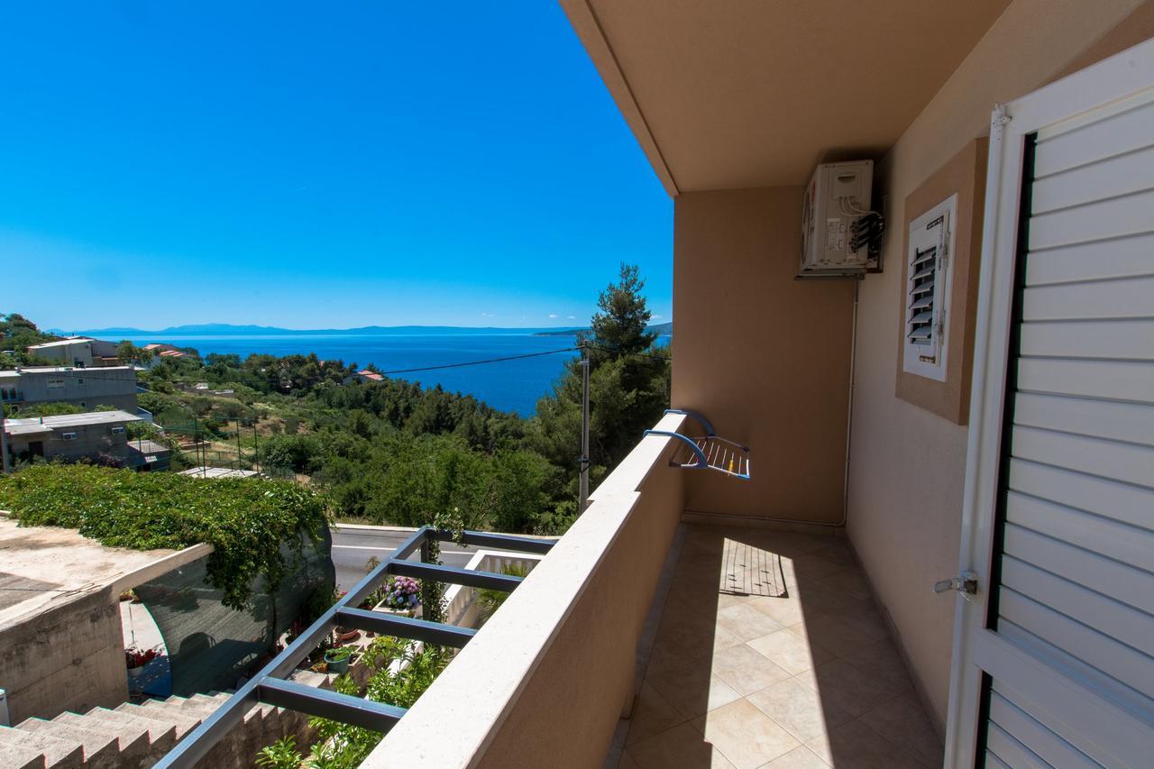 Matko'S Oasis Apartments Brela Ngoại thất bức ảnh