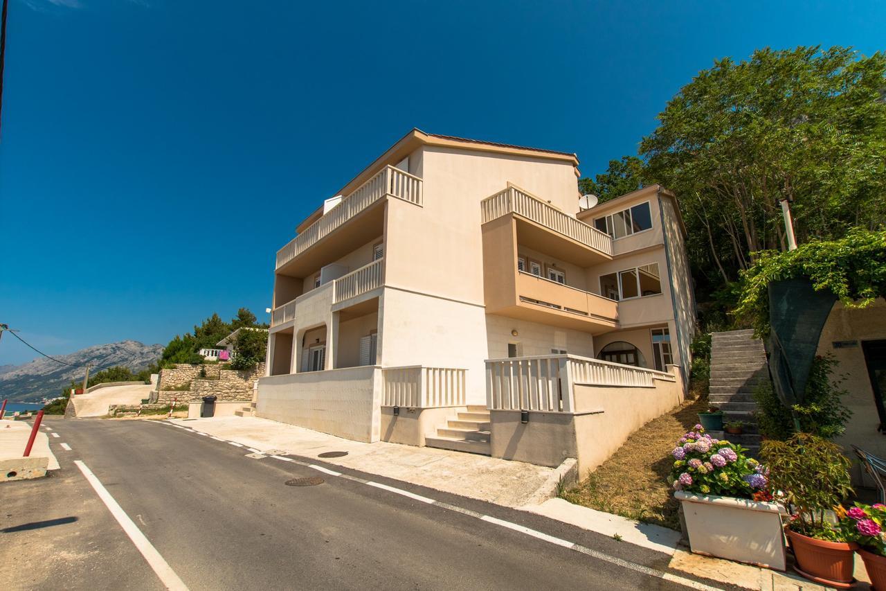 Matko'S Oasis Apartments Brela Ngoại thất bức ảnh